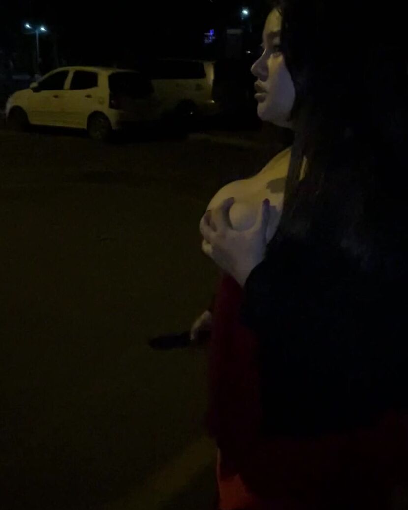 con đĩ ngọc điệp sài gòn em thích chơi public full mặt - phần 3